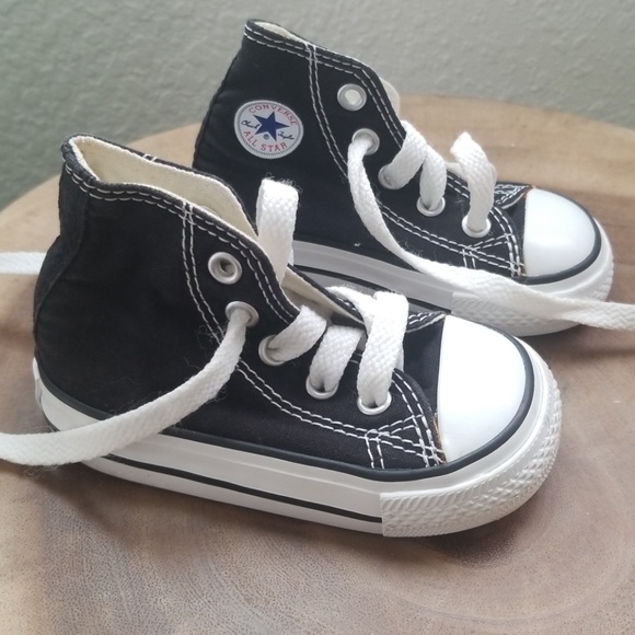 black toddler converse size 4